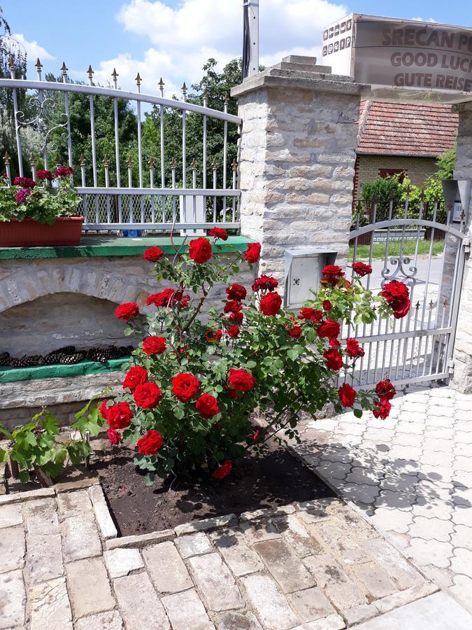 Sobe Tatjana Apartment Palic Exterior photo